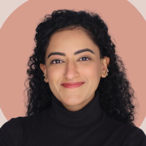 Julia Jose headshot